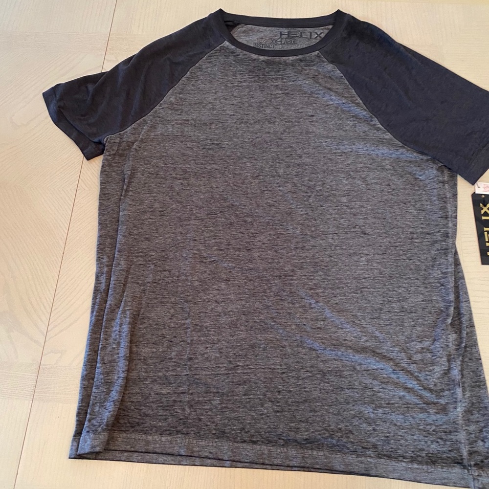 NWT Dark Gray Sleeve Gray Helix T Shirt XXL